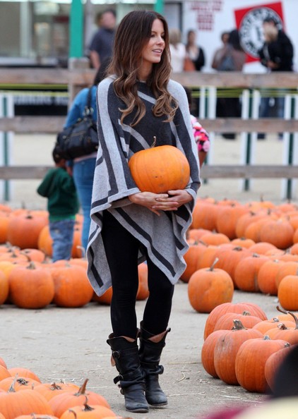 Kate Beckinsale Insieme Alla Sua Famiglia All Halloween Harvest Festival A Woodland Hills 180170