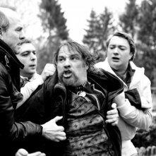 Bouli Lanners in una scena del film Kill Me Please