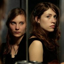 Elise Caron ed Elise Lhomeau, protagoniste di Des filles en noir