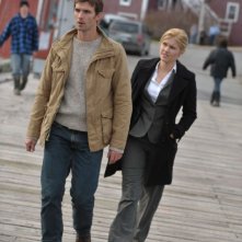 Haven: Lucas Bryant ed Emily Rose in una scena dell'episodio Welcome to Haven