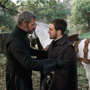 Lambert Wilson con Grégoire Leprince-Ringuet in una scnea del film La princesse de Montpensier
