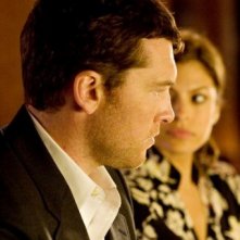 Sam Worthington in un'immagine del film Last night
