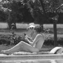 Brigitte Bardot e Gunter Sachs prendono il sole svestiti