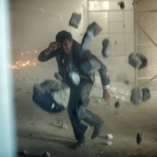 Ian Anthony Dale in un momento drammatico dell'episodio Loyalty di The Event