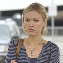 Julia Stiles in una scena dell'episodio First Blood di 'Dexter'