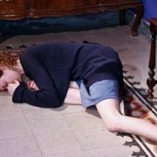 Alba Rohrwacher in un momento drammatico del film In carne e ossa