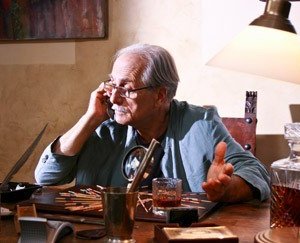 Luigi Diberti in una scena del film In carne e ossa