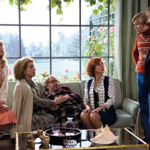 Una scena del film Potiche con Catherine Deneuve e Gerard Depardieu