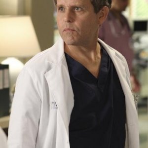 Peter MacNicol in Grey's Anatomy nell'episodio Something's Gotta Give