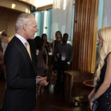 Tim Gunn parla con Jenny Humphrey (Taylor Momsen) nell'episodio Easy J di Gossip Girl