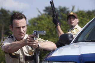 Andrew Lincoln e Jon Bernthal nell'episodio Days Gone Bye di The Walking Dead