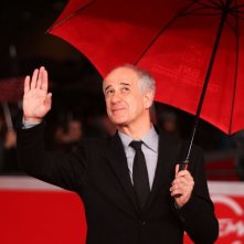 red carpet bagnato per Toni Servillo che presenta Una vita tranquilla a Roma 2010