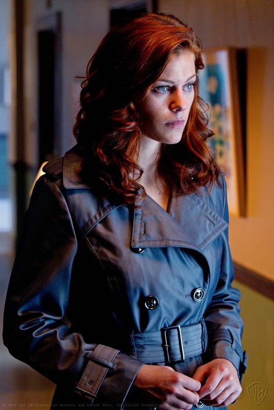 Tess Cassidy Freeman In Una Scena Dell Episodio Abandoned Di Smallville 181175