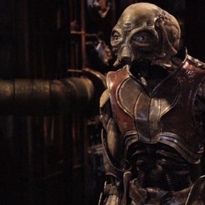 Un alieno in una sequenza dell'episodio Awakenings di Stargate Universe