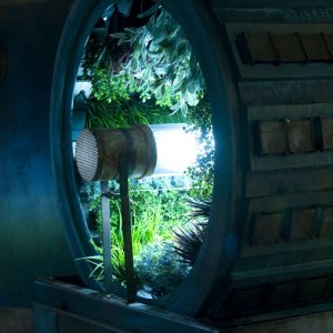 Una ruota con delle colture idroponiche nell'episodio Awakenings di Stargate Universe