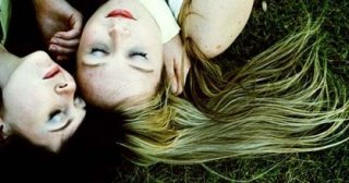 Una bella sequenza del film Little Sparrows