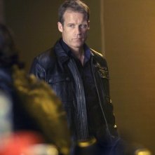 Mark Valley in una scena dell'episodio The Wife's Tale di Human Target