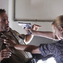 Andrew Lincoln e Laurie Holden nell'episodio Una via d'uscita di The Walking Dead