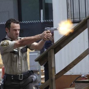Andrew Lincoln nell'episodio Una via d'uscita di The Walking Dead