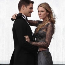 Blake Lively abbracciata a Sam Page nell'episodio Juliet Doesn't Live Here Anymore di Gossip Girl