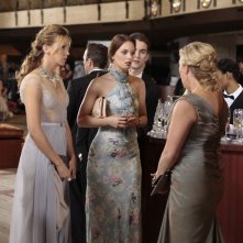 Katie Cassidy, Leighton Meester e Chace Crawford nell'episodio Juliet Doesn't Live Here Anymore di Gossip Girl