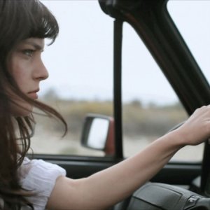 Courtenay Taylor in una scena del film Rubber