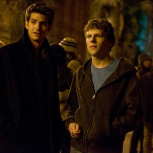 Jesse Eisenberg ed Andrew Garfield nel film The Social Network
