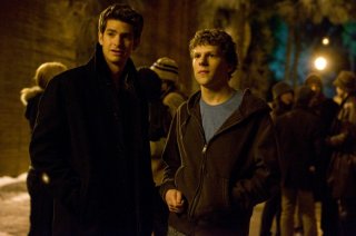 Jesse Eisenberg ed Andrew Garfield nel film The Social Network