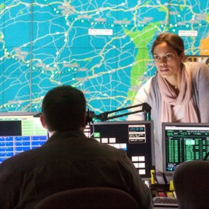 Rosario Dawson in una scena del film Unstoppable