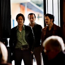 Andrea Sartoretti (Bufalo) con Riccardo De Filippis e Mauro Meconi in Romanzo Criminale - La serie