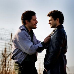 Lorenzo Renzi e Vinicio Marchioni nella seconda stagione di Romanzo Criminale - La serie