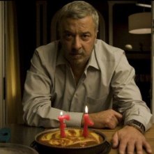 Adolfo Fernández nel film Cruzando el límite