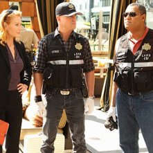 George Eads, Marg Helgenberger e Laurence Fishburne in CSI: Scena del crimine nell'episodio Wild Life