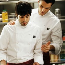Unax Ugalde e Giulio Berruti in un'immagine del film Bon Appetit