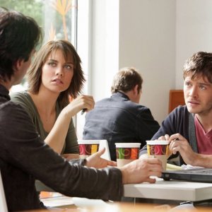 Ian Somerhalder (di spalle), Lauren Cohan e Trevor Peterson nell'episodio Katerina di Vampire Diaries
