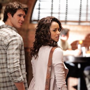 Jeremy (Steven R. McQueen) e Bonnie (Katerina Graham) nell'episodio Katerina di Vampire Diaries
