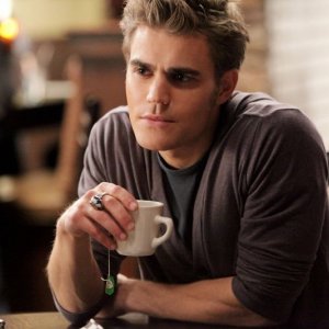 Stefan (Paul Wesley) in una scena dell'episodio Katerina di Vampire Diaries