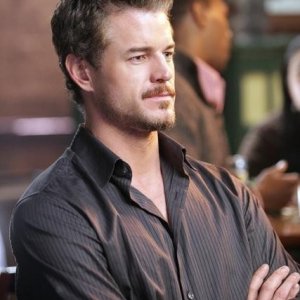 Eric Dane in Grey's Anatomy nell'episodio Slow Night, So Long
