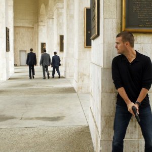 Chris O'Donnell in una scena dell'episodio Deliverance di NCIS: Los Angeles