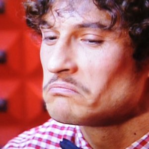 Grande Fratello 11: Matteo Casnici smentisce le voci sulla sua omosessualità.