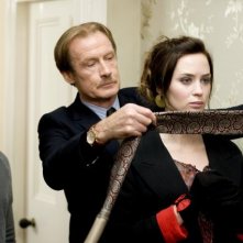 Rupert Grint, Bill Nighy ed Emily Blunt in una scena di Wild Target