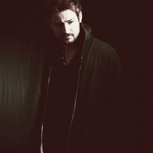 Tyler Hynes è Gabriel Ryan nella serie tv Valemont