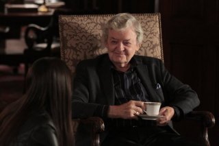 Hal Holbrook nell'episodio I Know Who You Are di The Event