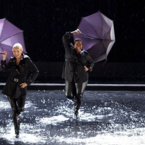 Gwyneth Paltrow, Amber Riley e Heather Morris in una scena dell'episodio The Substitute di Glee