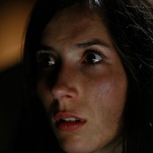 Primo piano di Bárbara Goenaga dal film Le village des ombres