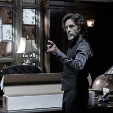 Lionel (John Glover) in una scena dell'episodio Luthor di Smallville