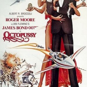 La locandina di Octopussy operazione piovra