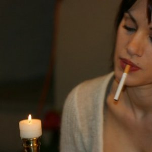 Un frame del film Il marito perfetto con Crisula Stafida