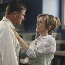 Doug Savant E Felicity Huffman In Una Scena Dell Episodio You Must Meet My Wife Di Desperate Housewi 183977