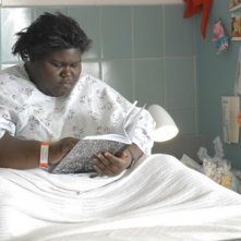 La giovane Gabourey 'Gabby' Sidibe nel film Precious
